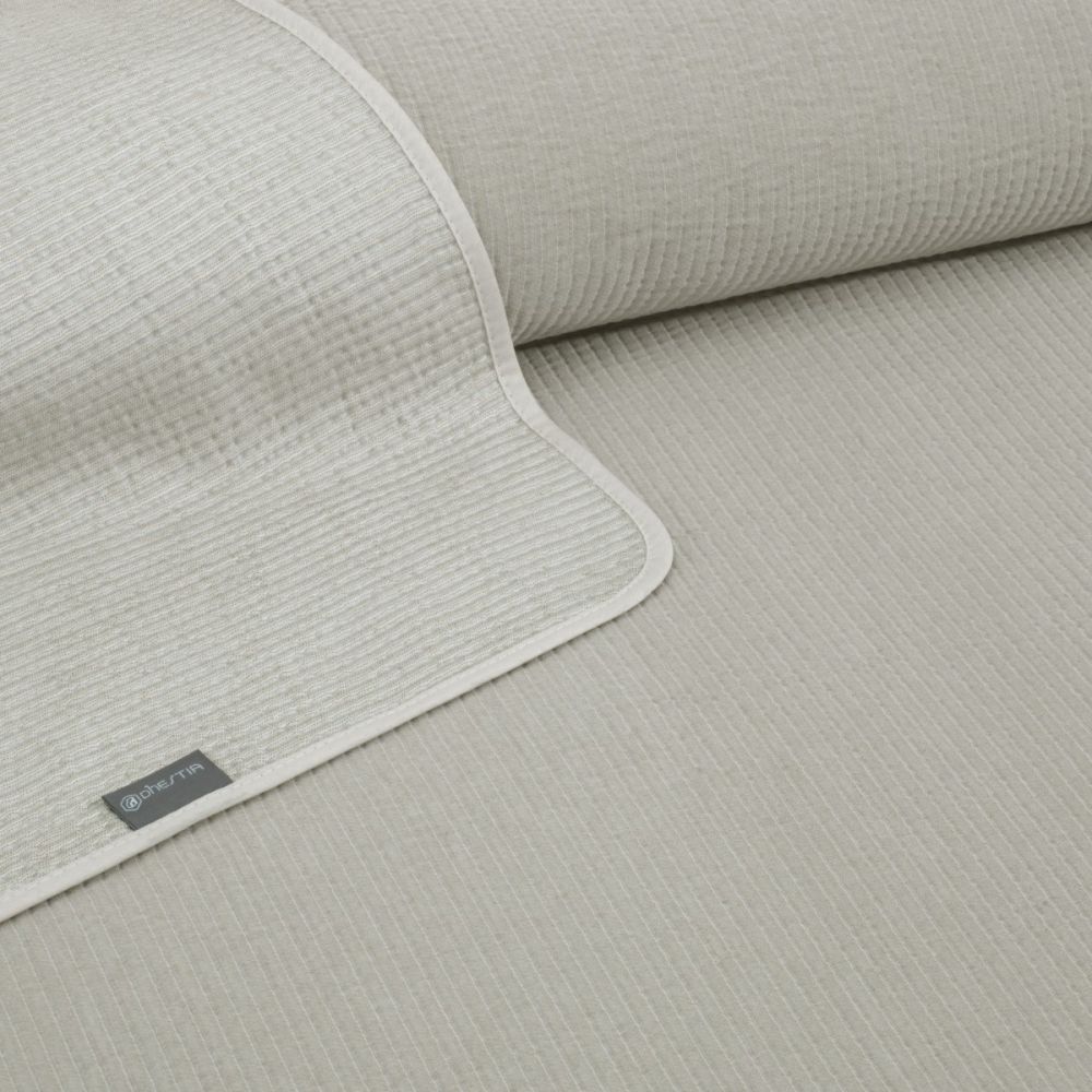 Colcha Piqué Hotel de Rayas Beige en...